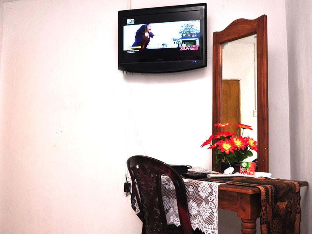 Sun Up Hotel Katunayake Exterior photo