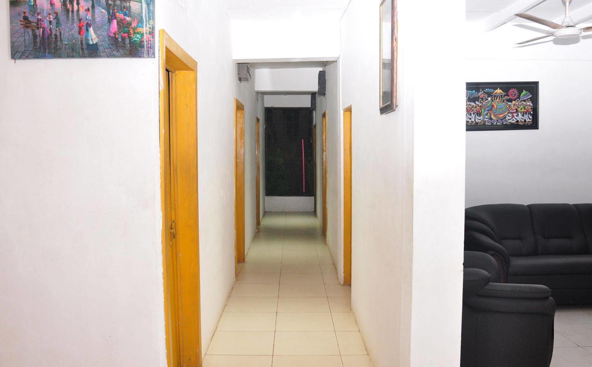 Sun Up Hotel Katunayake Exterior photo